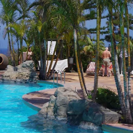 Con Piscina Y Vistas Al Mar Sobre Acantilado Apartament *