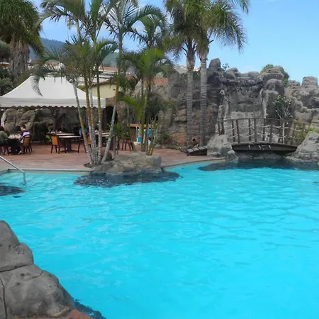 Apartament Con Piscina Y Vistas Al Mar Sobre Acantilado